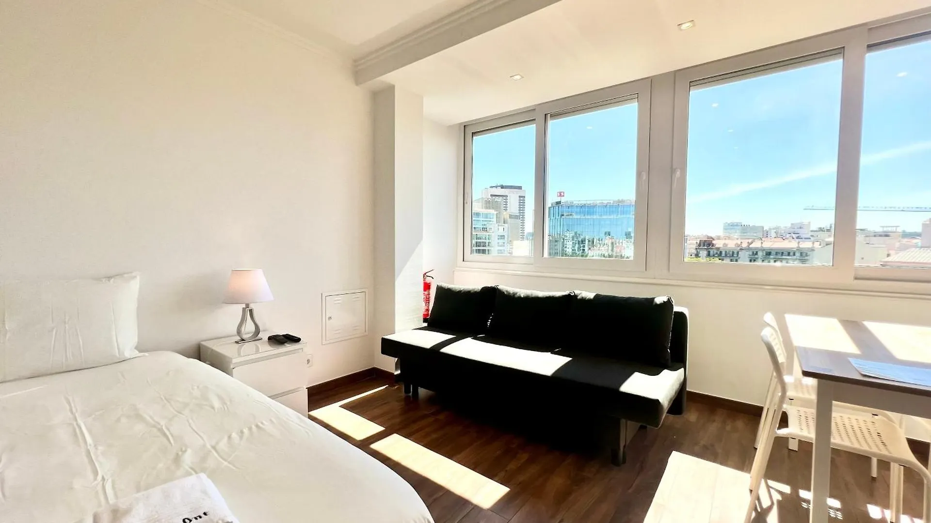 Apartment Home Out Saldanha Lisbon